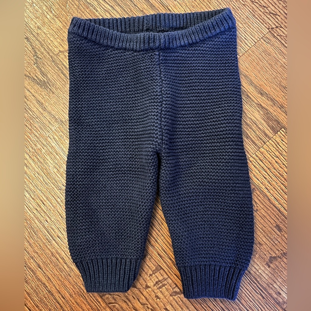 Navy Knit Baby Gap pants - 0-3mo